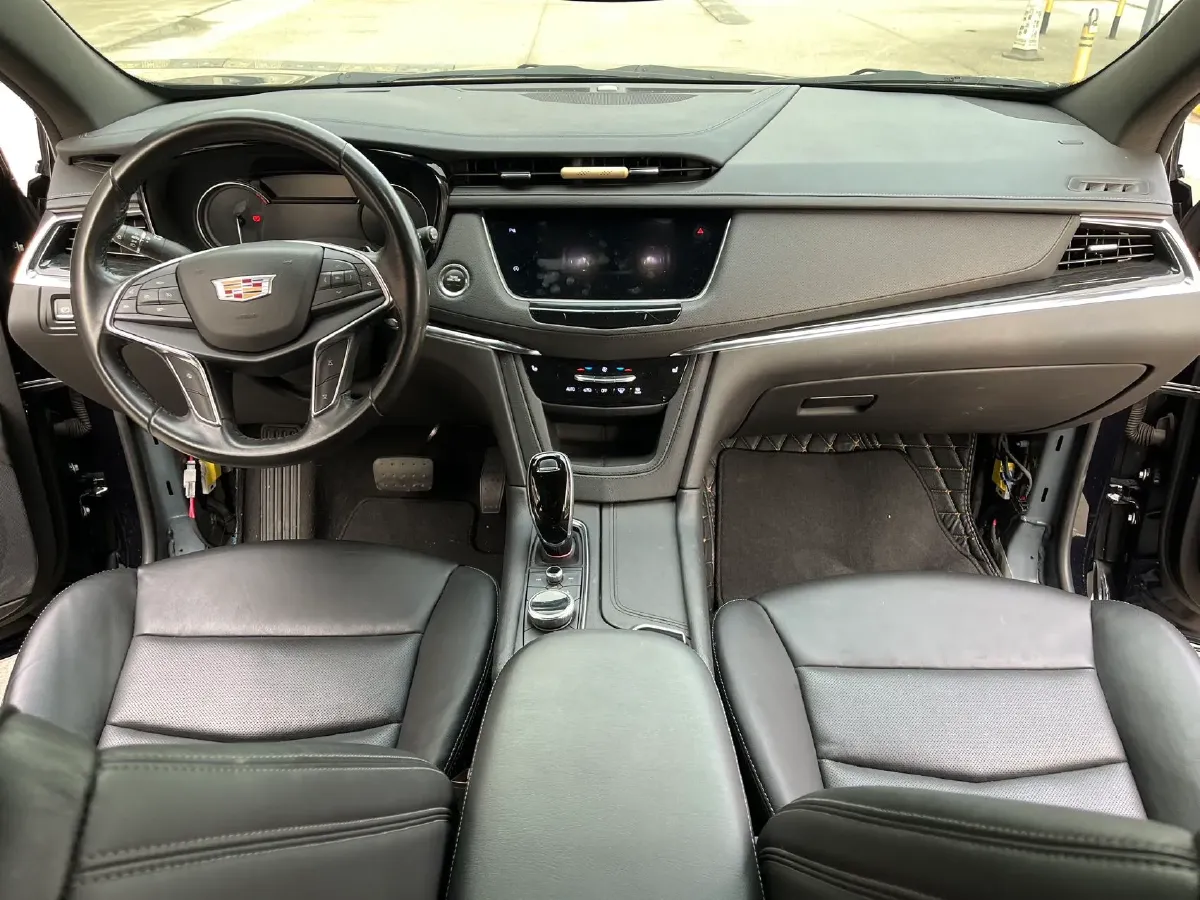 2020 Cadillac XT5 2.0T 237HP L4 9AT,autocango,china used car exporter,china ev exporter,chinese used car exporter,chinese used ev exporter