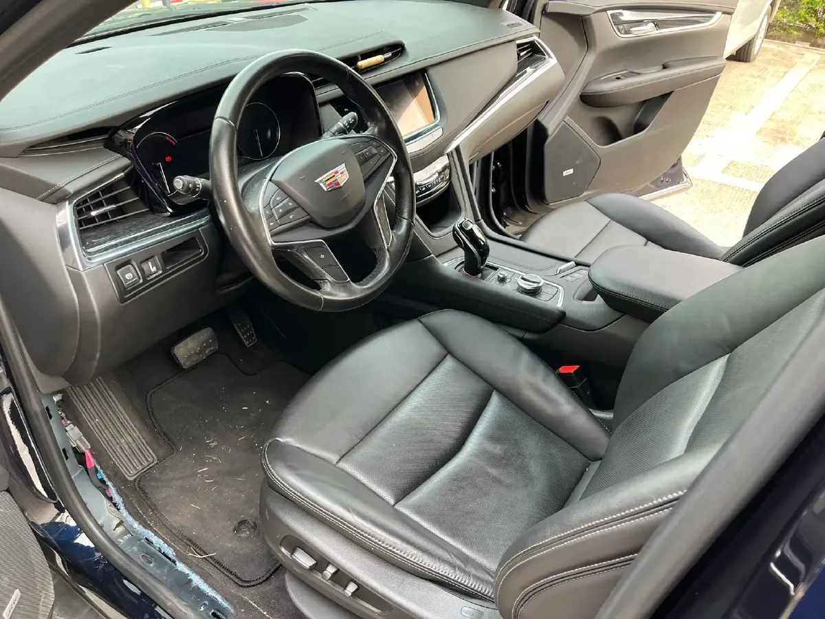 2020 Cadillac XT5 2.0T 237HP L4 9AT,autocango,china used car exporter,china ev exporter,chinese used car exporter,chinese used ev exporter