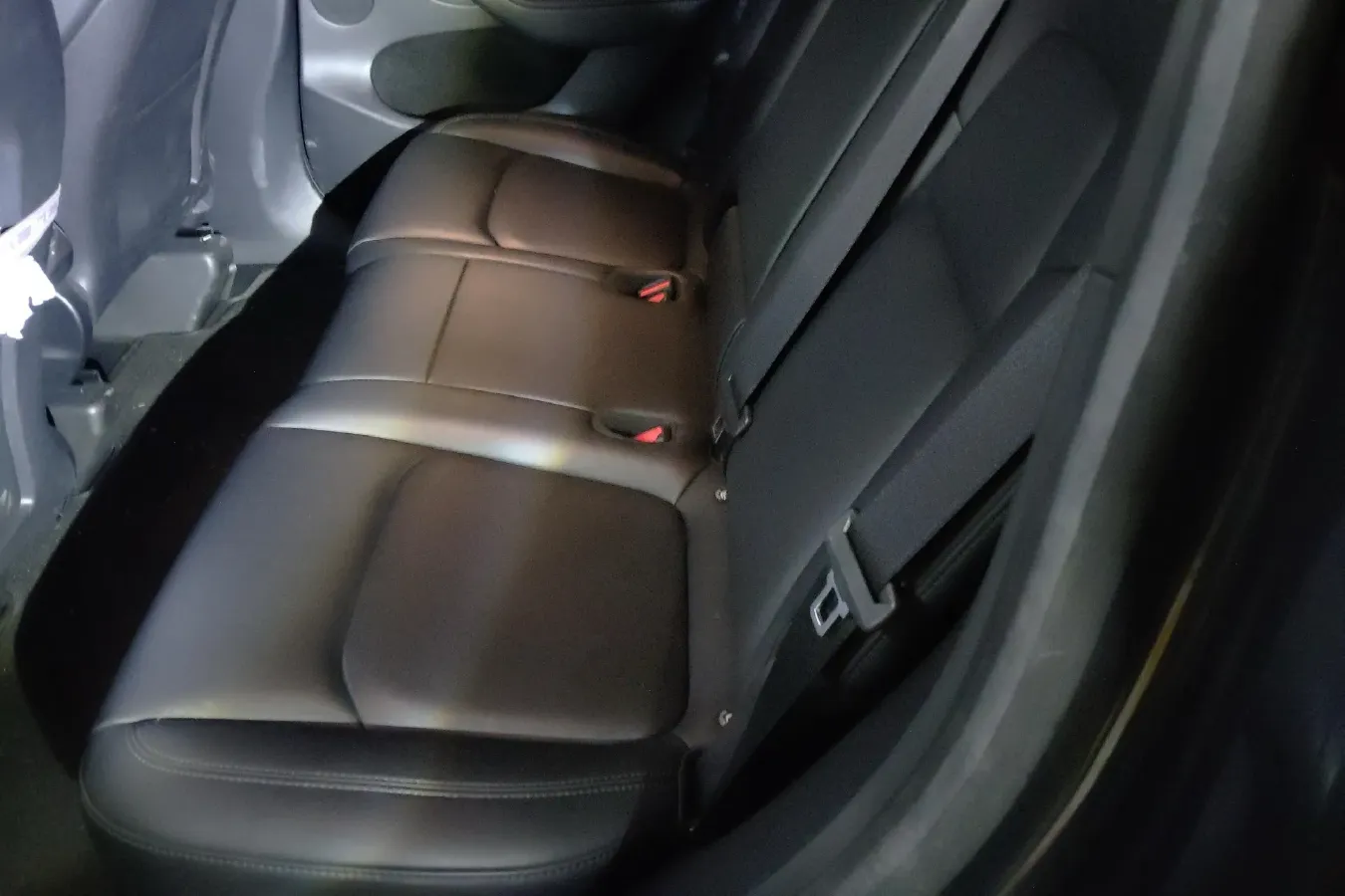 2022 Tesla Model Y BEV 60KWH,autocango,china used car exporter,china ev exporter,chinese used car exporter,chinese used ev exporter