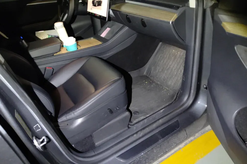 2022 Tesla Model Y BEV 60KWH,autocango,china used car exporter,china ev exporter,chinese used car exporter,chinese used ev exporter