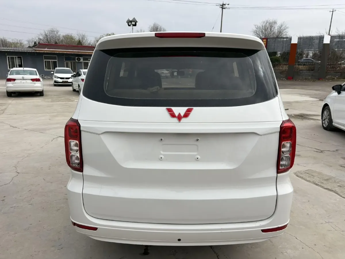 2019 WuLing HongGuang 1.5L 105HP L4 5MT,autocango,china used car exporter,china ev exporter,chinese used car exporter,chinese used ev exporter