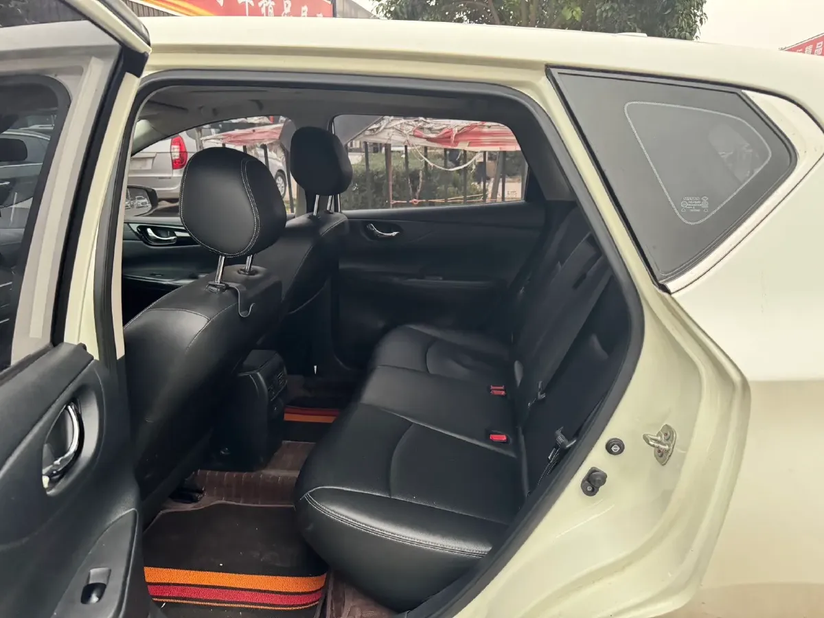 2021 Nissan Tiida 1.6L 122HP L4 CVT,autocango,china used car exporter,china ev exporter,chinese used car exporter,chinese used ev exporter