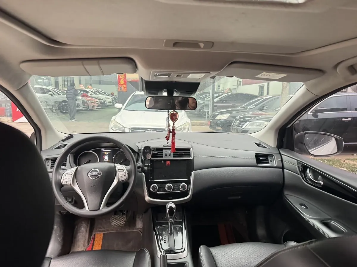 2021 Nissan Tiida 1.6L 122HP L4 CVT,autocango,china used car exporter,china ev exporter,chinese used car exporter,chinese used ev exporter