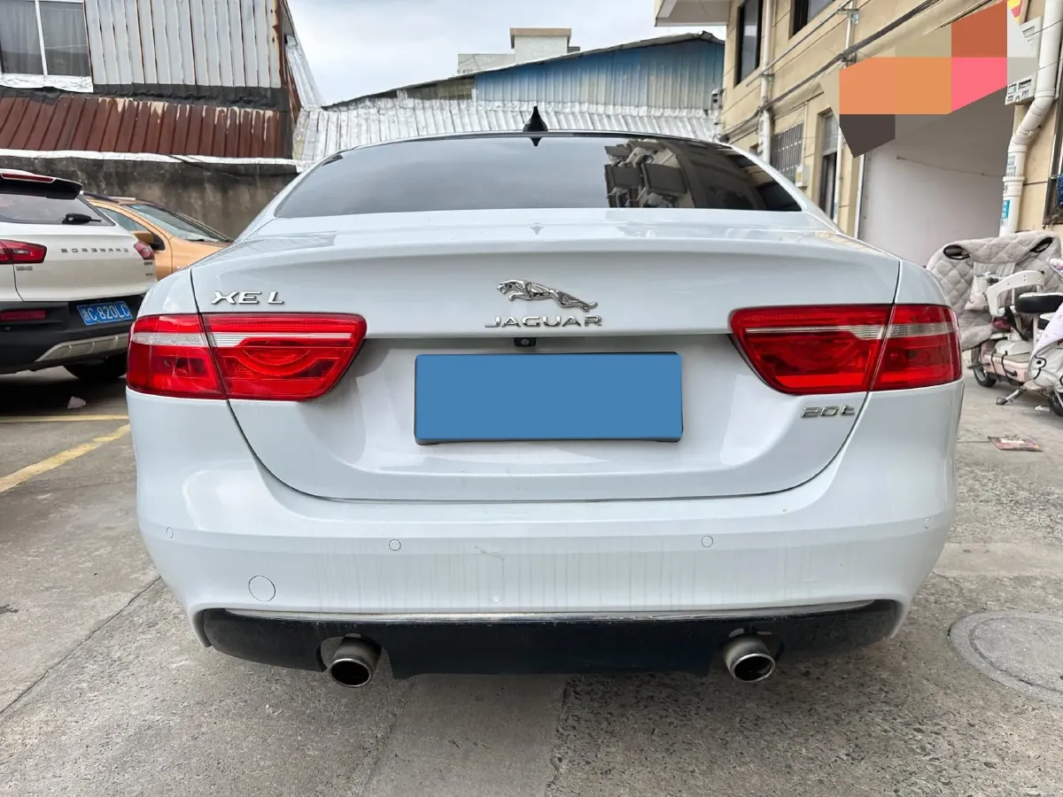 2019 Jeep Cherokee 2.0T 265HP L4 9AT,autocango,china used car exporter,china ev exporter,chinese used car exporter,chinese used ev exporter