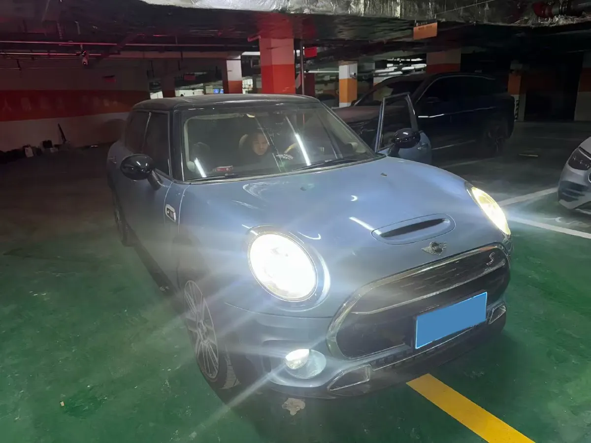 2016 BMW X1 2.0T 192HP L4 8AT,autocango,china used car exporter,china ev exporter,chinese used car exporter,chinese used ev exporter