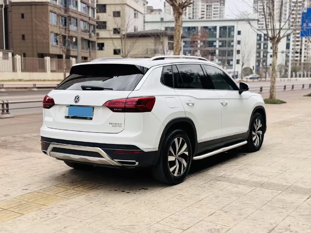 2019 Jeep Cherokee 2.0T 234HP L4 9AT,autocango,china used car exporter,china ev exporter,chinese used car exporter,chinese used ev exporter