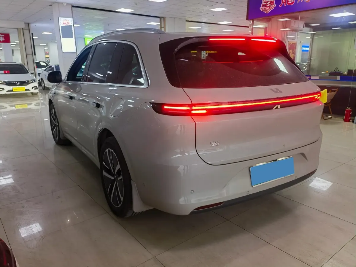 2024 Li L6 Range Extended 154HP L4 REEV 36.8KWH,autocango,china used car exporter,china ev exporter,chinese used car exporter,chinese used ev exporter