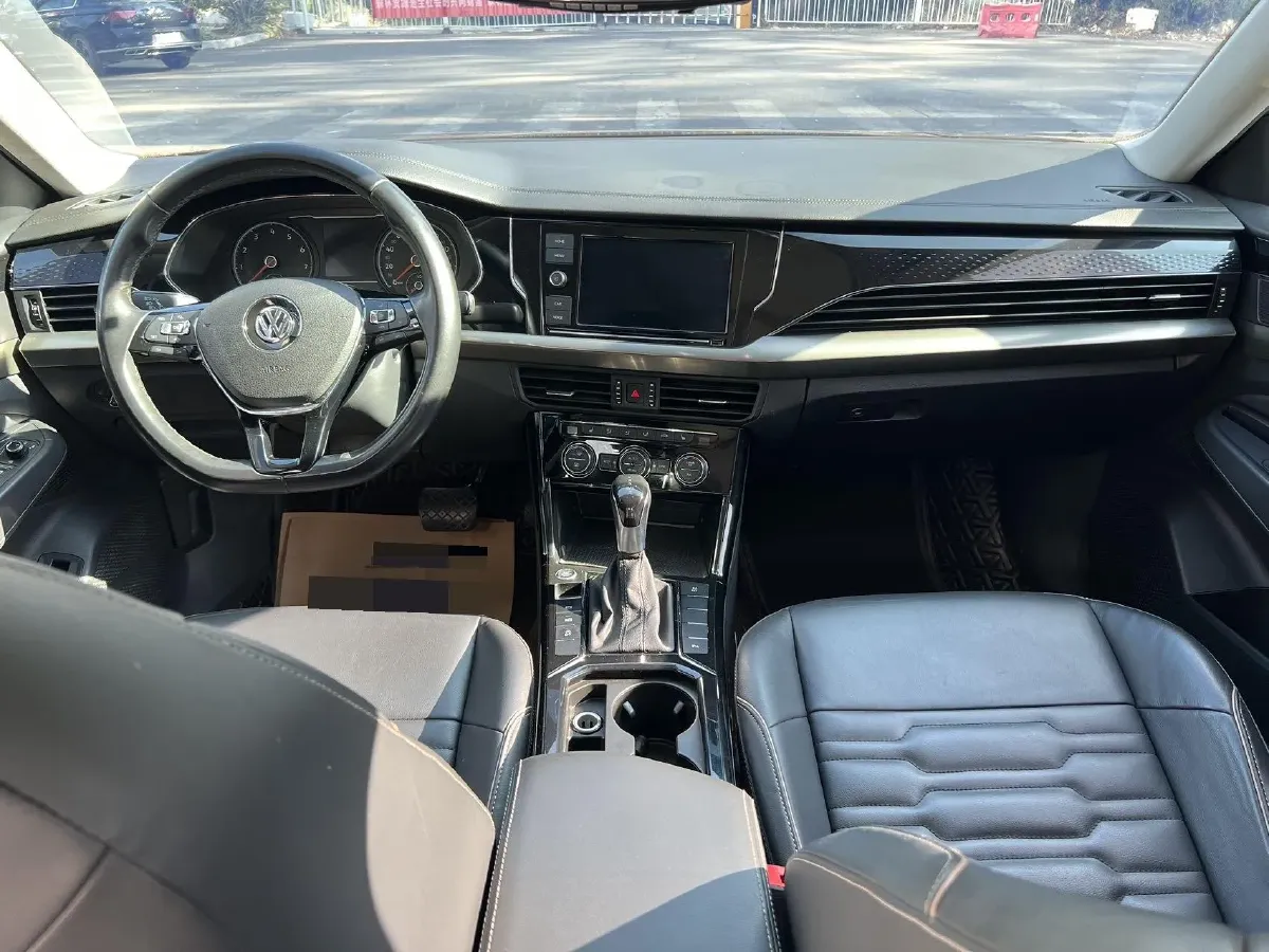 2019 Skoda Kodiak 2.0T 186HP L4 7DCT,autocango,china used car exporter,china ev exporter,chinese used car exporter,chinese used ev exporter