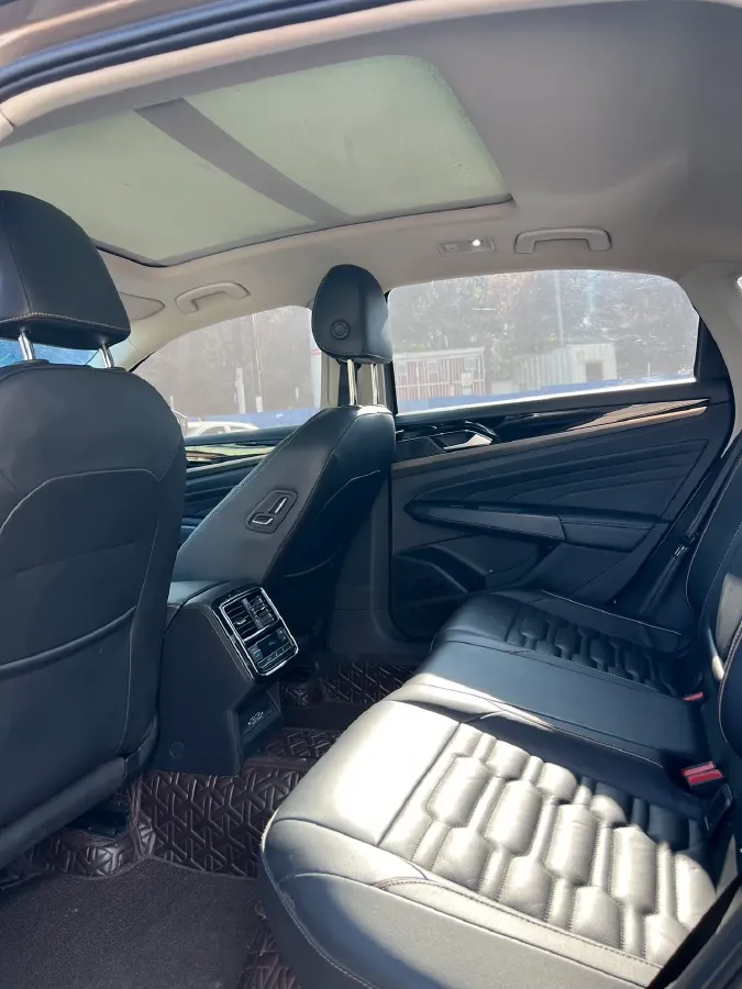 2019 Skoda Kodiak 2.0T 186HP L4 7DCT,autocango,china used car exporter,china ev exporter,chinese used car exporter,chinese used ev exporter