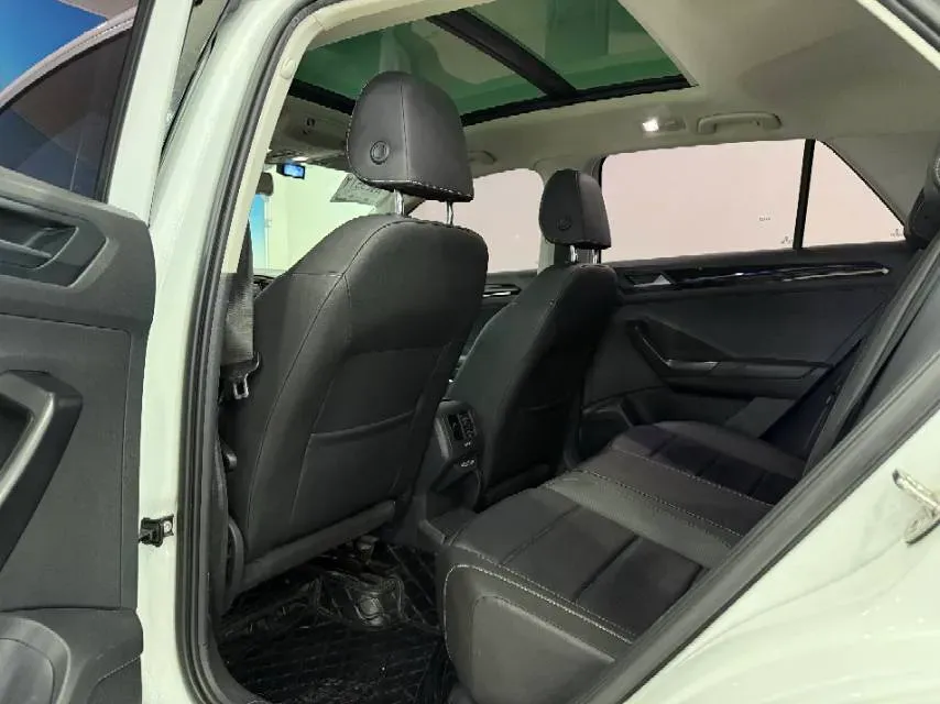 2018 Borgward BX7 2.0T 224HP L4 6AT,autocango,china used car exporter,china ev exporter,chinese used car exporter,chinese used ev exporter