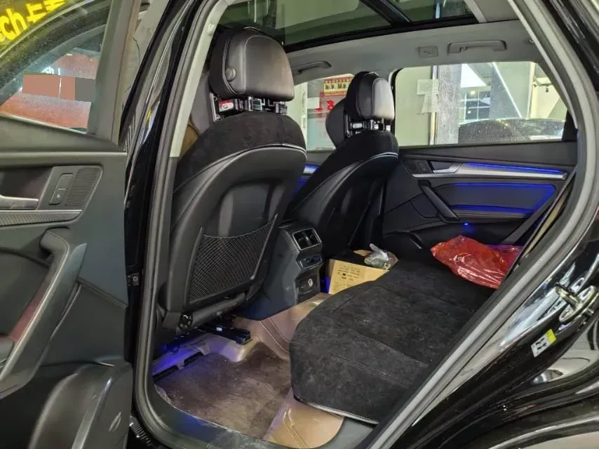 2020 Audi Q5L 2.0T 252HP L4 7DCT,autocango,china used car exporter,china ev exporter,chinese used car exporter,chinese used ev exporter