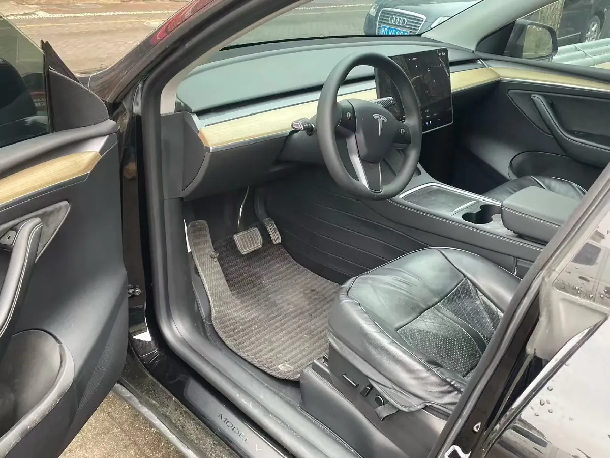 2022 Tesla Model Y BEV 60KWH,autocango,china used car exporter,china ev exporter,chinese used car exporter,chinese used ev exporter