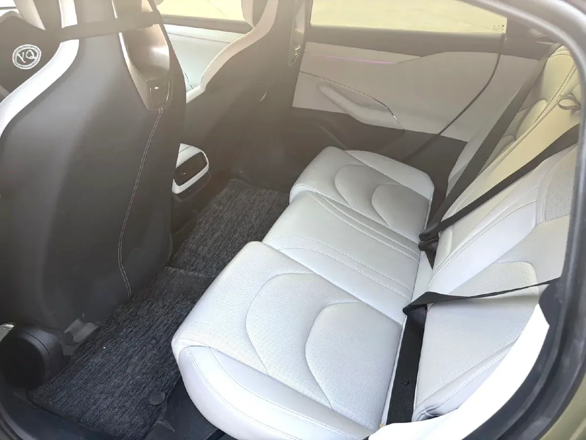 2024 MI SU7 BEV 73.6KWH,autocango,china used car exporter,china ev exporter,chinese used car exporter,chinese used ev exporter