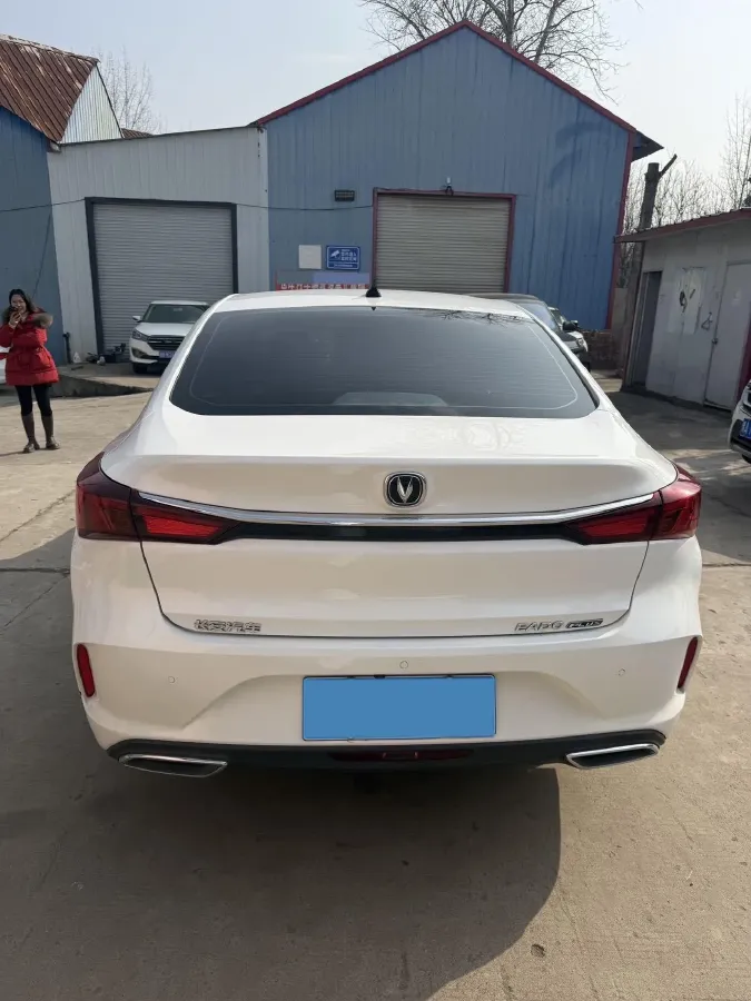 2021 ChangAn Eado 1.6L 128HP L4 5MT,autocango,china used car exporter,china ev exporter,chinese used car exporter,chinese used ev exporter