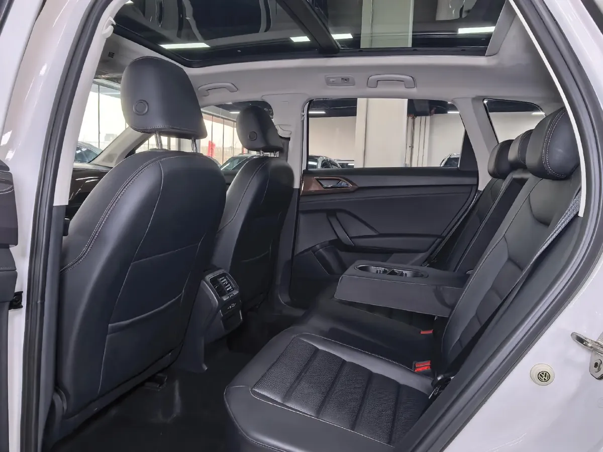 2022 Volkswagen Tharu 1.4T 150HP L4 7DCT,autocango,china used car exporter,china ev exporter,chinese used car exporter,chinese used ev exporter