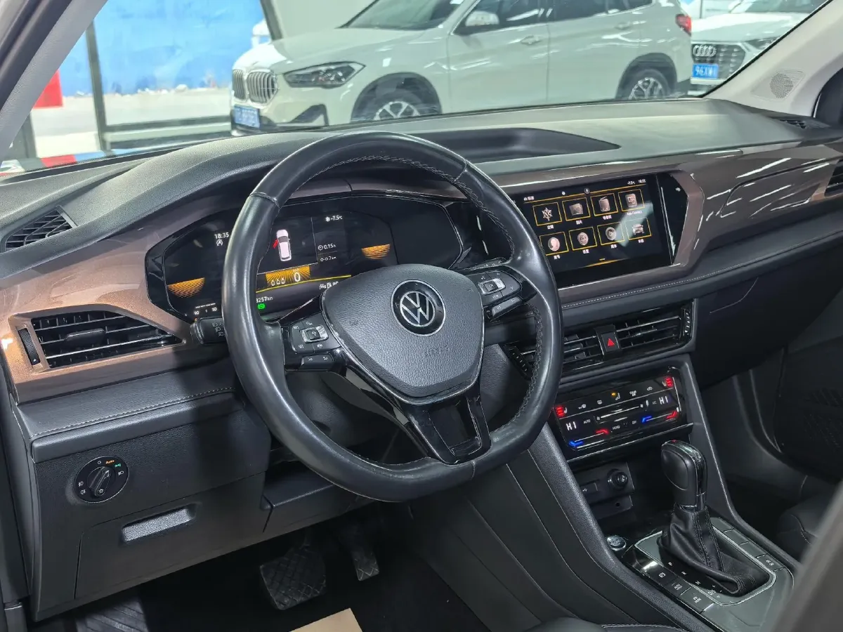 2022 Volkswagen Tharu 1.4T 150HP L4 7DCT,autocango,china used car exporter,china ev exporter,chinese used car exporter,chinese used ev exporter