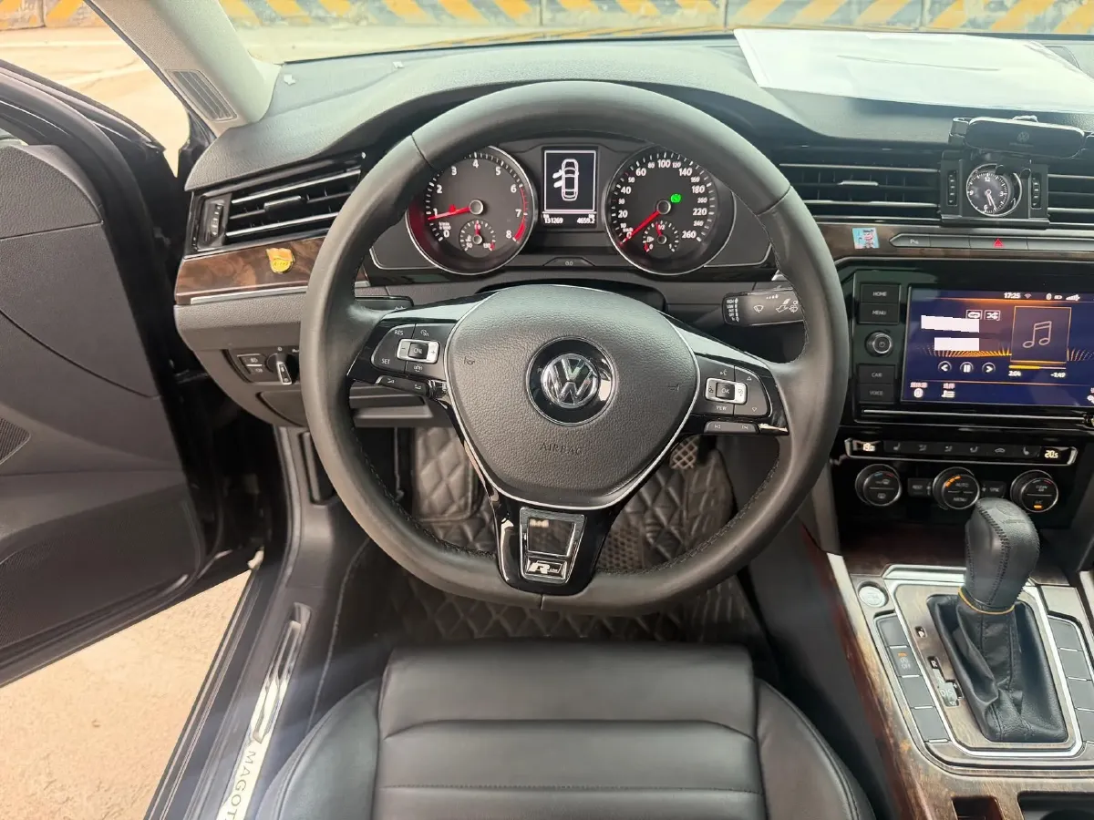 2019 Volkswagen Magotan 2.0T 186HP L4 7DCT,autocango,china used car exporter,china ev exporter,chinese used car exporter,chinese used ev exporter
