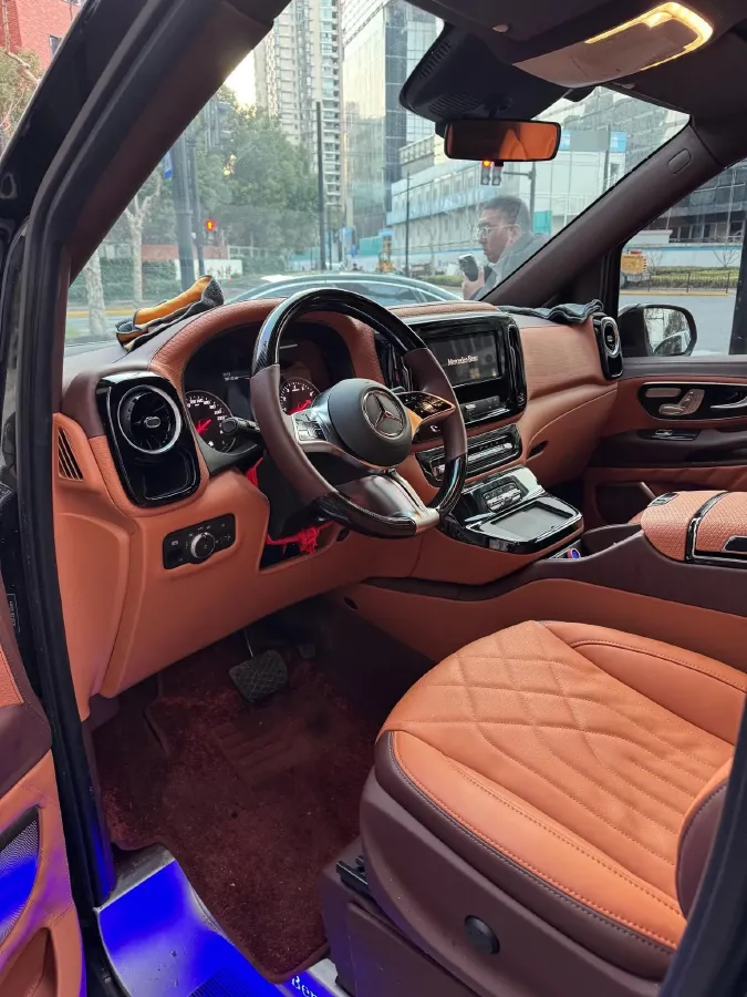 2024 Mercedes-Benz Vito 2.0T 231HP L4 9AT,autocango,china used car exporter,china ev exporter,chinese used car exporter,chinese used ev exporter