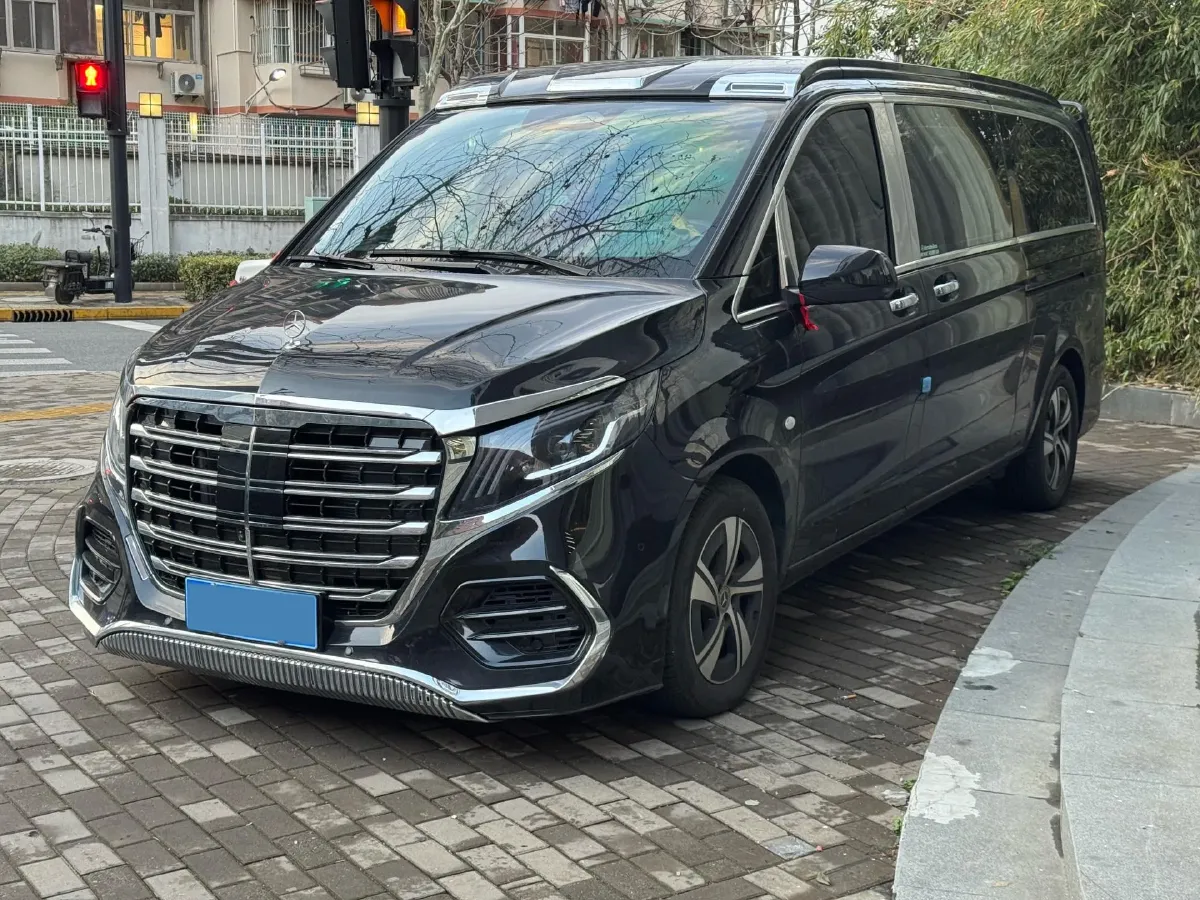 2024 Mercedes-Benz Vito 2.0T 231HP L4 9AT,autocango,china used car exporter,china ev exporter,chinese used car exporter,chinese used ev exporter