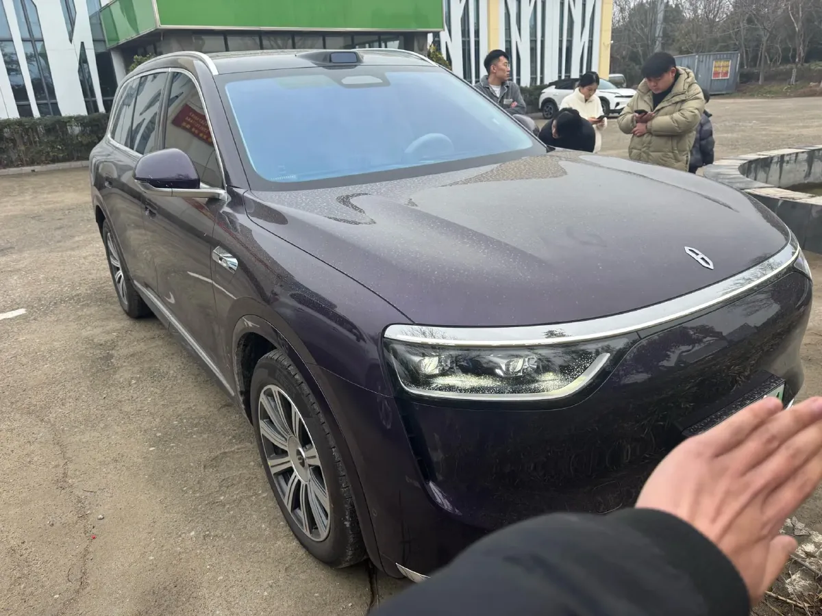 2025 AITO AITO M8 REEV 160HP REEV 53.4KWH,autocango,china used car exporter,china ev exporter,chinese used car exporter,chinese used ev exporter