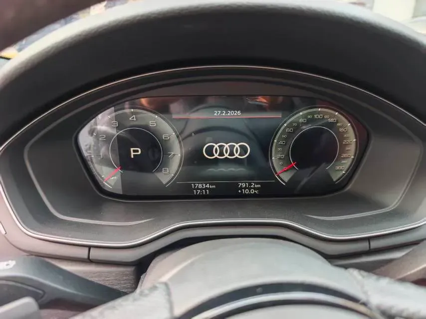 2024 Audi A4L 2.0T 190HP L4 7DCT,autocango,china used car exporter,china ev exporter,chinese used car exporter,chinese used ev exporter