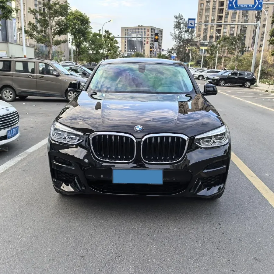 2021 BMW X4 2.0T 184HP L4 8AT,autocango,china used car exporter,china ev exporter,chinese used car exporter,chinese used ev exporter