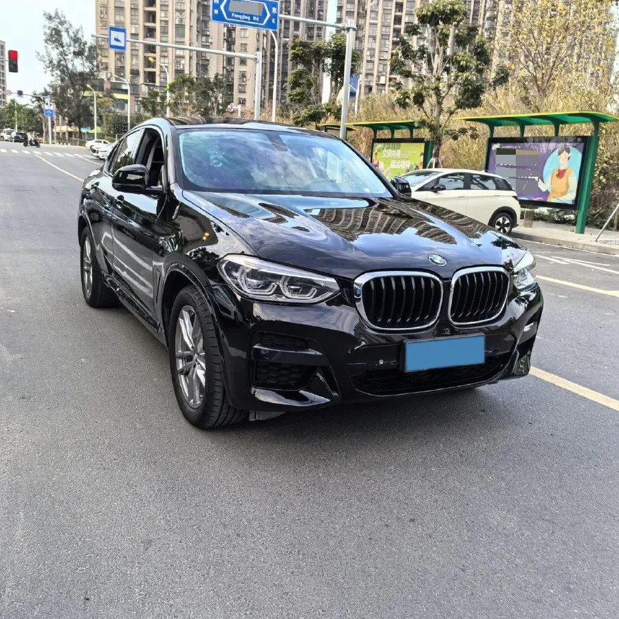 2021 BMW X4 2.0T 184HP L4 8AT,autocango,china used car exporter,china ev exporter,chinese used car exporter,chinese used ev exporter