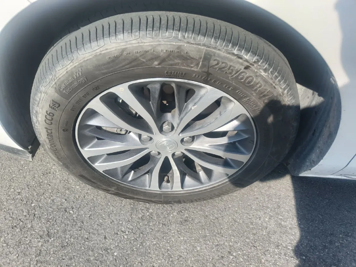 2022 Buick GL8 2.0T 237HP L4 9AT,autocango,china used car exporter,china ev exporter,chinese used car exporter,chinese used ev exporter