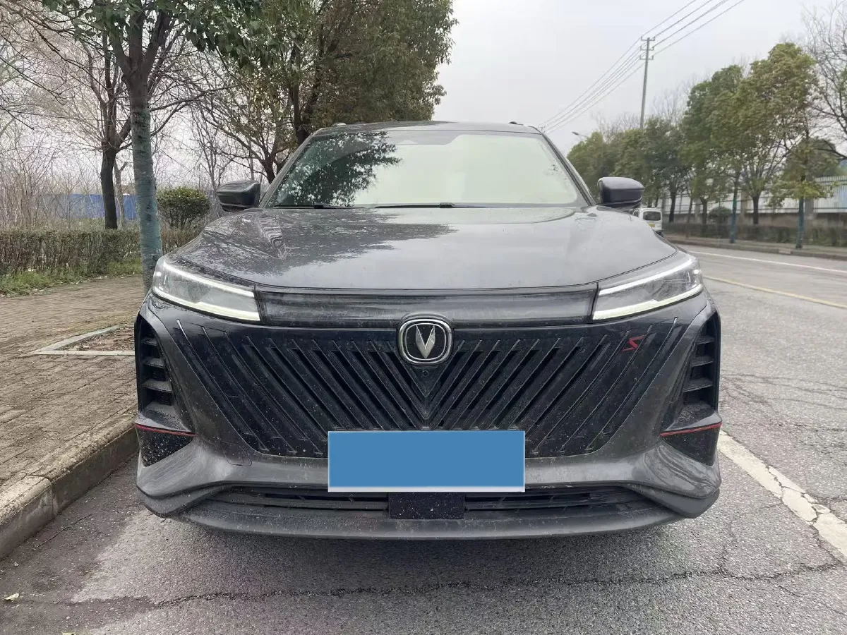 2022 ChangAn CS75 Plus 1.5T 188HP L4 8AT,autocango,china used car exporter,china ev exporter,chinese used car exporter,chinese used ev exporter