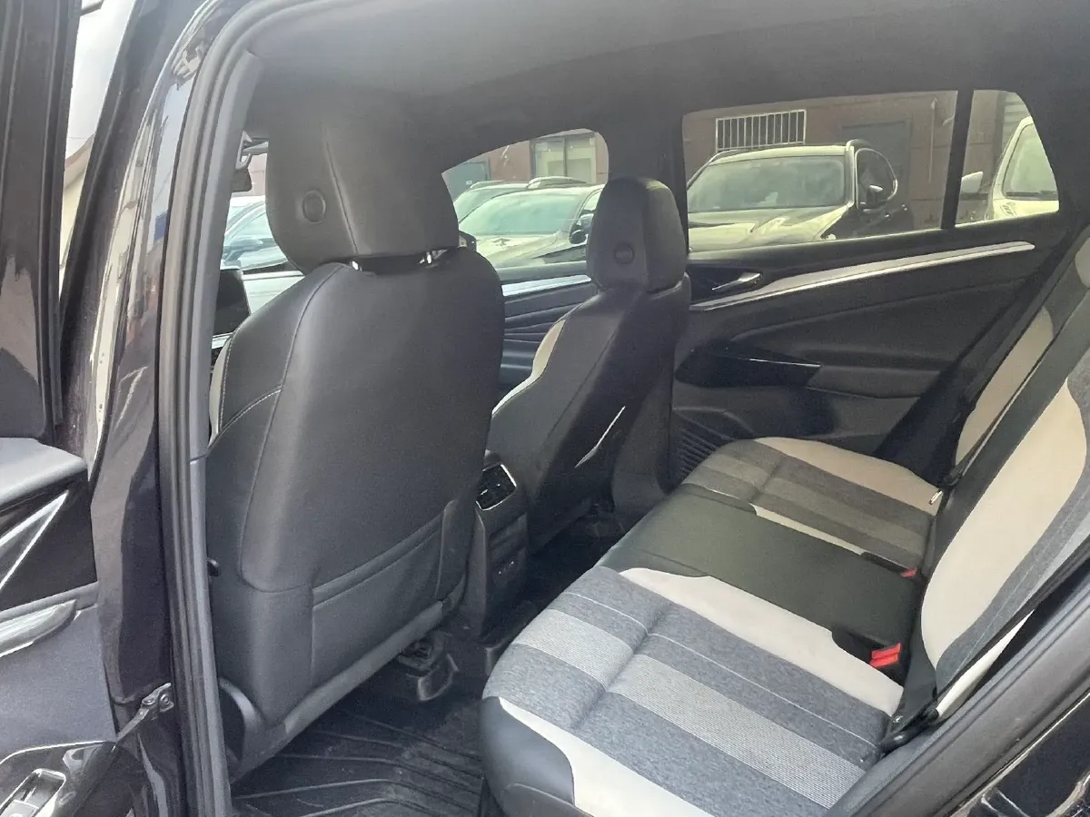 2022 Volkswagen ID.4 Crozz BEV 55.7KWH,autocango,china used car exporter,china ev exporter,chinese used car exporter,chinese used ev exporter