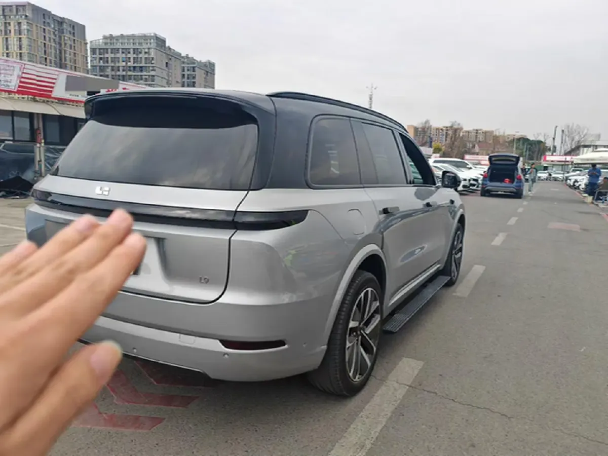 2022 Li L9 Range Extended 154HP REEV 42.6KWH,autocango,china used car exporter,china ev exporter,chinese used car exporter,chinese used ev exporter