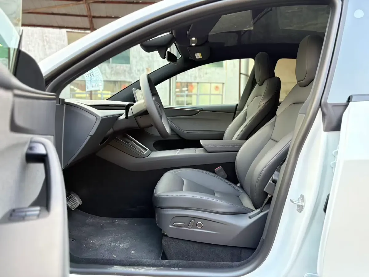 2026 Tesla Model Y BEV,autocango,china used car exporter,china ev exporter,chinese used car exporter,chinese used ev exporter