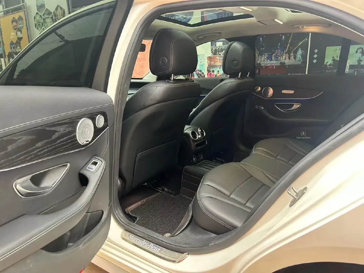 2021 Mercedes-Benz C Class 1.5T 184HP L4 9AT,autocango,china used car exporter,china ev exporter,chinese used car exporter,chinese used ev exporter