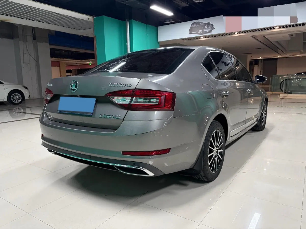 2018 Skoda Octavia 1.6L 110HP L4 6AT,autocango,china used car exporter,china ev exporter,chinese used car exporter,chinese used ev exporter