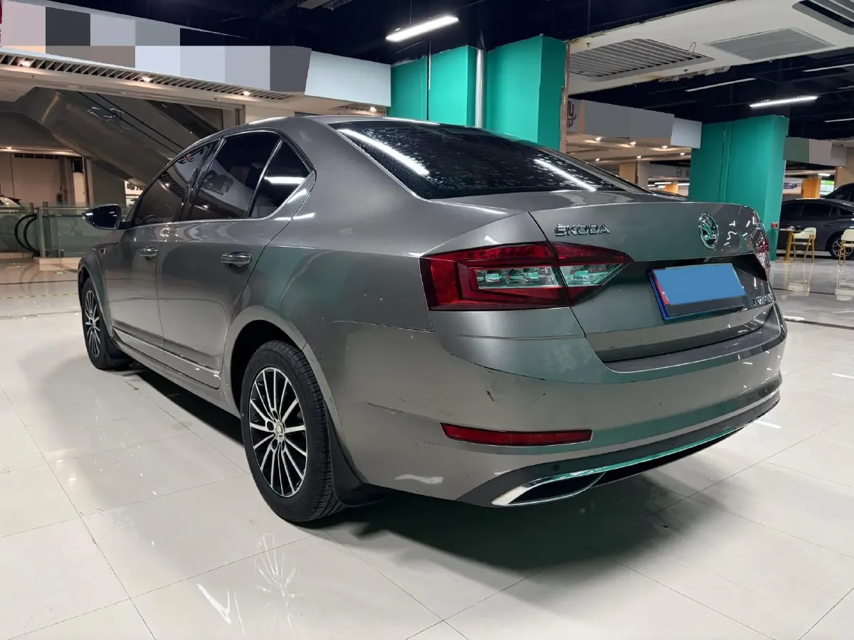 2018 Skoda Octavia 1.6L 110HP L4 6AT,autocango,china used car exporter,china ev exporter,chinese used car exporter,chinese used ev exporter