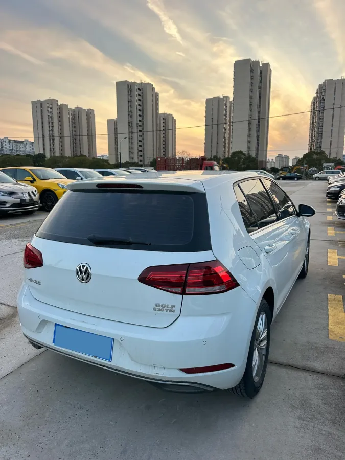 2018 Volkswagen Golf 1.4T 131HP L4 7DCT,autocango,china used car exporter,china ev exporter,chinese used car exporter,chinese used ev exporter