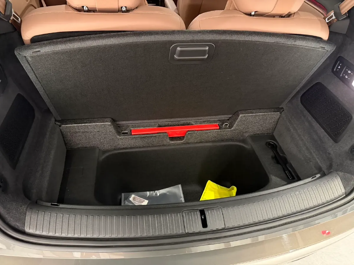 2025 ONVO L90 BEV,autocango,china used car exporter,china ev exporter,chinese used car exporter,chinese used ev exporter