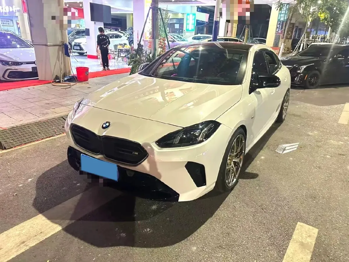 2025 BMW 2.0T 300HP L4 7DCT,autocango,china used car exporter,china ev exporter,chinese used car exporter,chinese used ev exporter