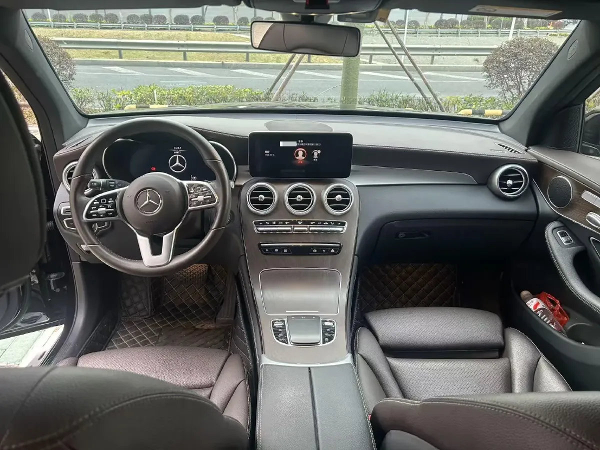 2021 Mercedes-Benz GLC Class 2.0T 197HP L4 9AT,autocango,china used car exporter,china ev exporter,chinese used car exporter,chinese used ev exporter