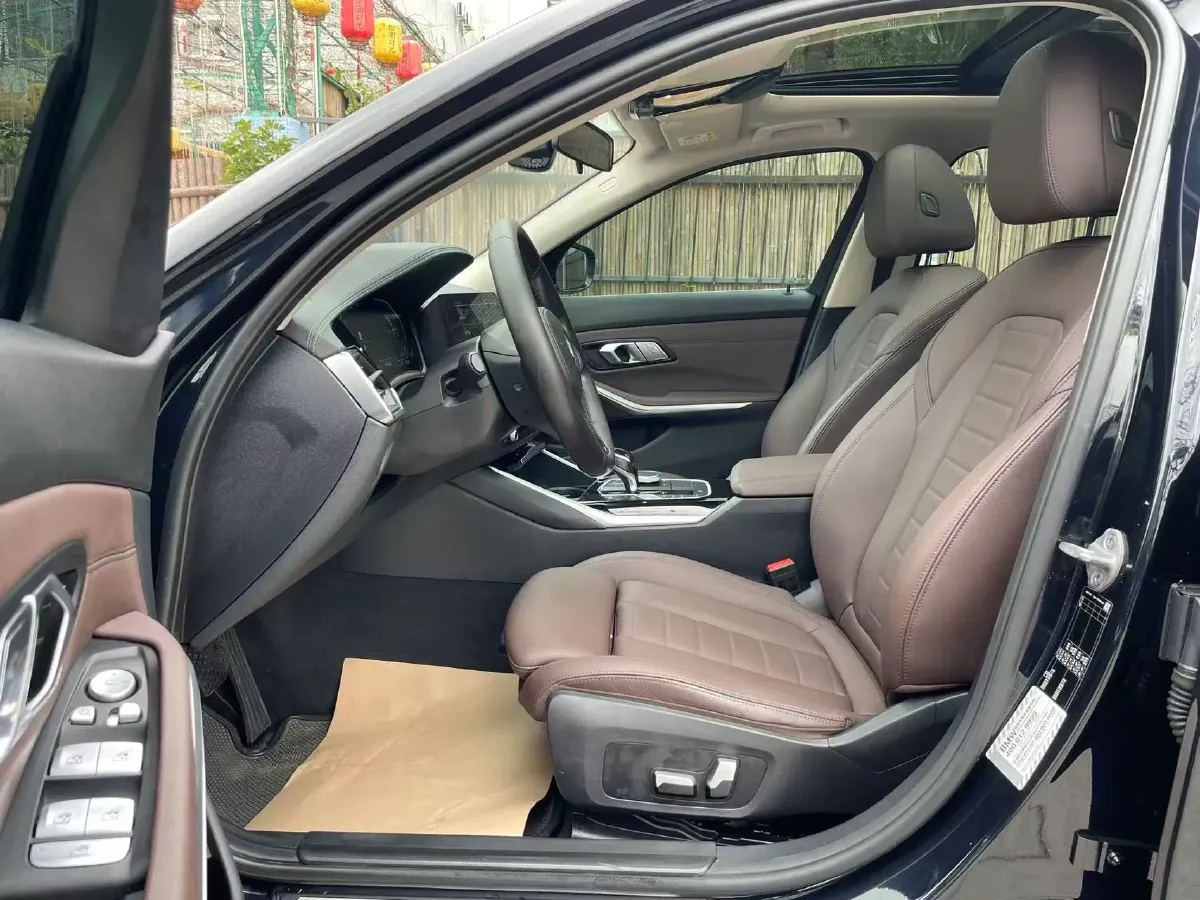 2021 BMW 3 Series 2.0T 156HP L4 8AT,autocango,china used car exporter,china ev exporter,chinese used car exporter,chinese used ev exporter