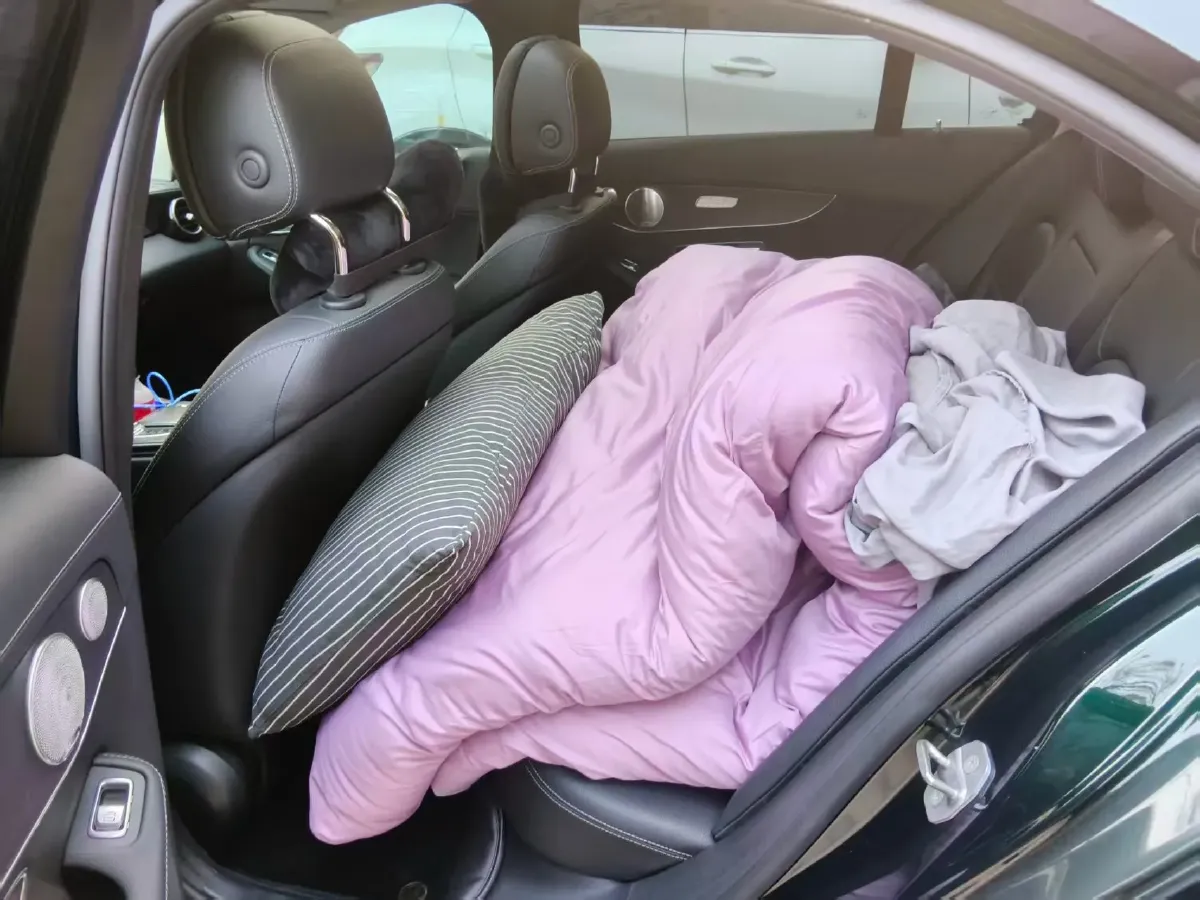 2021 Mercedes-Benz C Class 1.5T 184HP L4 9AT,autocango,china used car exporter,china ev exporter,chinese used car exporter,chinese used ev exporter