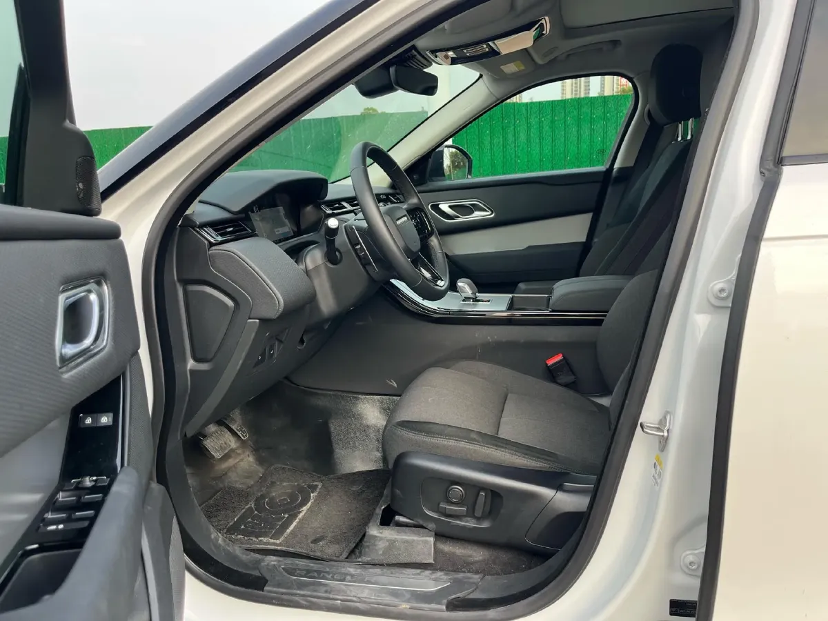 2024 Land Rover Range Rover Velar 2.0T 250HP L4 8AT,autocango,china used car exporter,china ev exporter,chinese used car exporter,chinese used ev exporter