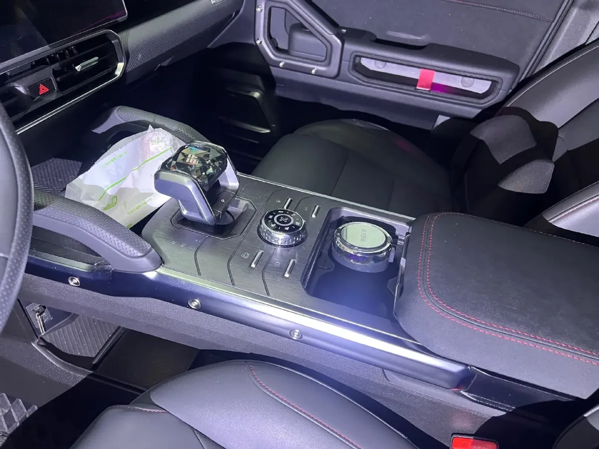 2023 Jetour Traveller 2.0T 254HP L4 7DCT,autocango,china used car exporter,china ev exporter,chinese used car exporter,chinese used ev exporter