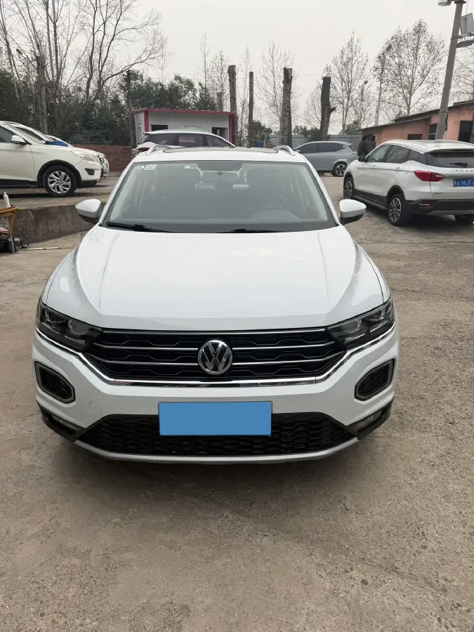 2021 Volkswagen T-Roc 1.4T 150HP L4 7DCT,autocango,china used car exporter,china ev exporter,chinese used car exporter,chinese used ev exporter