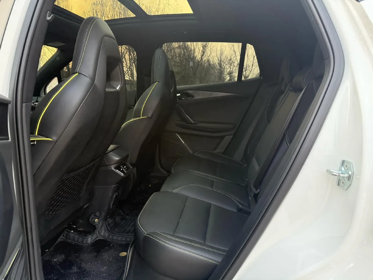 2023 LYNK&CO 06 1.5T 181HP L4 7DCT,autocango,china used car exporter,china ev exporter,chinese used car exporter,chinese used ev exporter