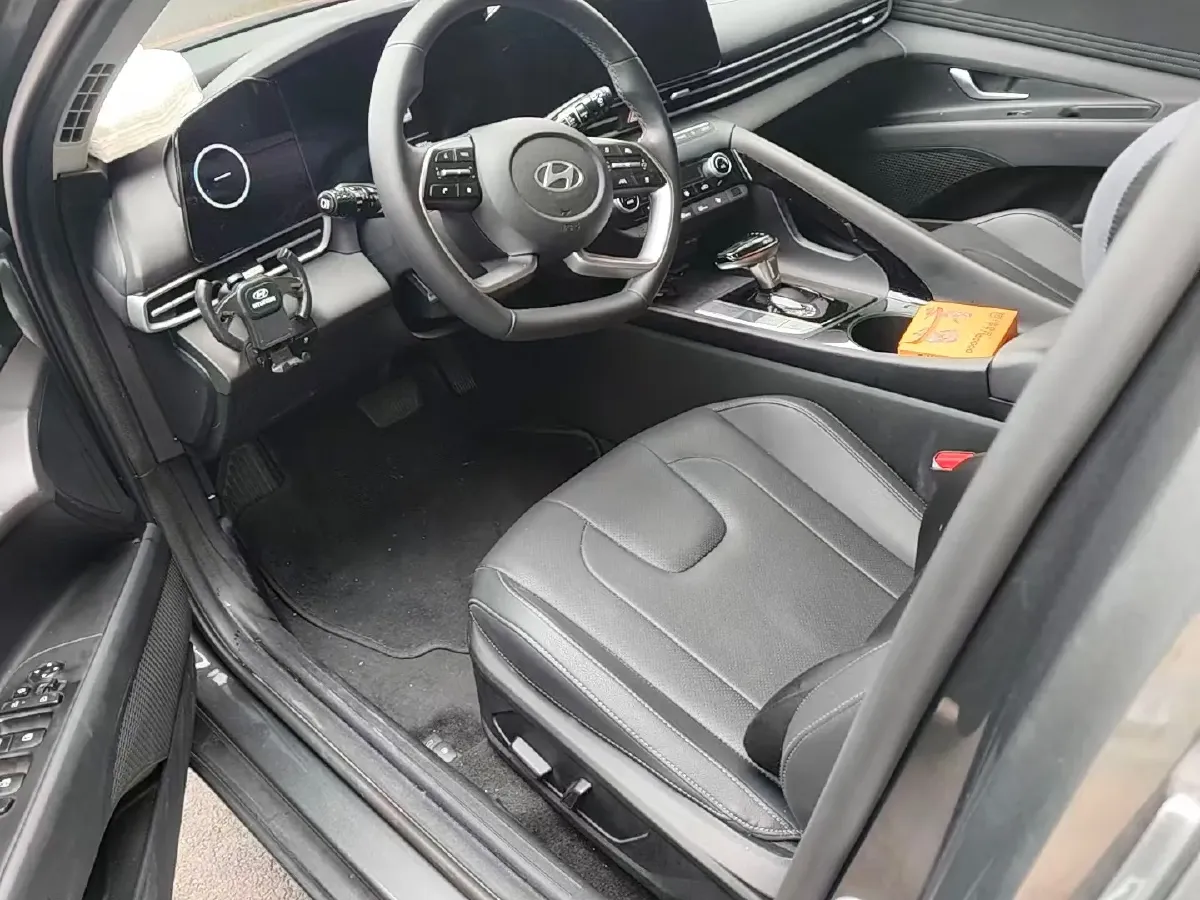 2023 Hyundai Elantra 1.5L 115HP L4 CVT,autocango,china used car exporter,china ev exporter,chinese used car exporter,chinese used ev exporter