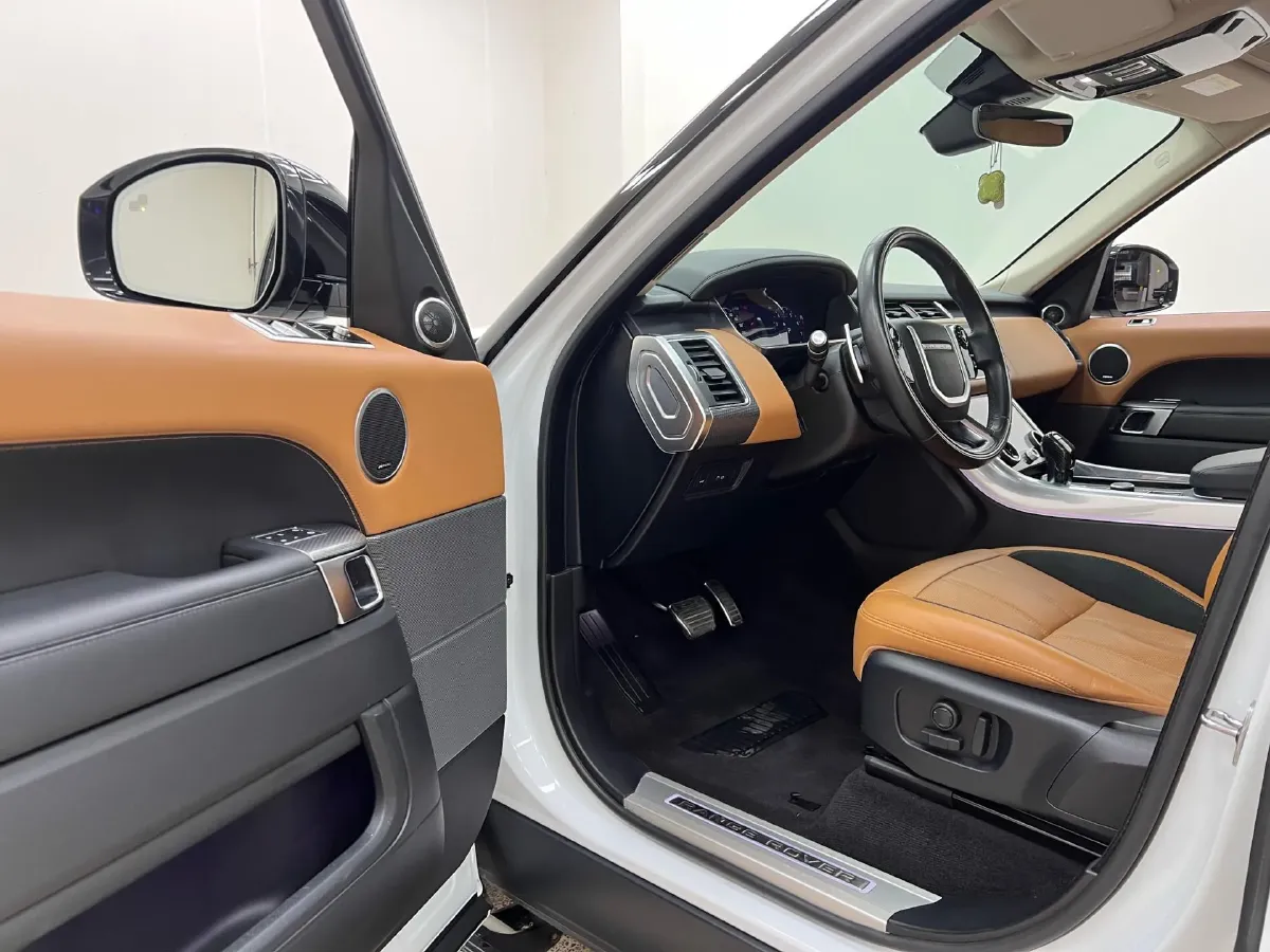 2020 Land Rover Range Rover Sport 3.0T 360HP L6 8AT,autocango,china used car exporter,china ev exporter,chinese used car exporter,chinese used ev exporter
