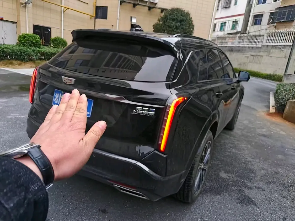 2025 Cadillac XT5 2.0T 237HP L4 9AT,autocango,china used car exporter,china ev exporter,chinese used car exporter,chinese used ev exporter