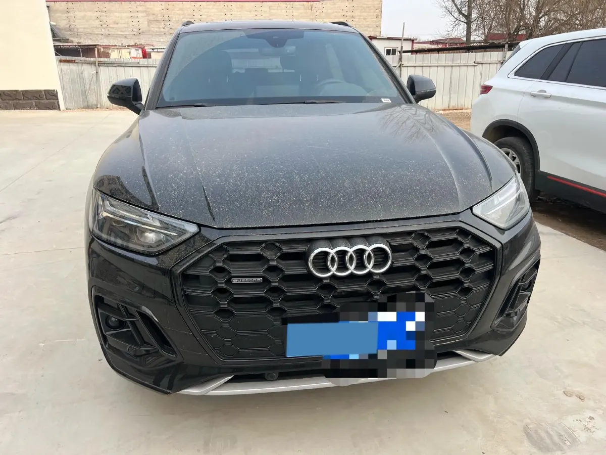 2025 Audi Q5L 2.0T 190HP L4 7DCT,autocango,china used car exporter,china ev exporter,chinese used car exporter,chinese used ev exporter