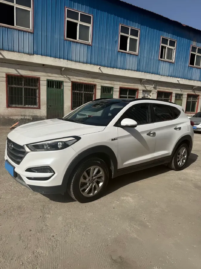 2015 Hyundai Tucson 1.6T 177HP L4 7DCT,autocango,china used car exporter,china ev exporter,chinese used car exporter,chinese used ev exporter